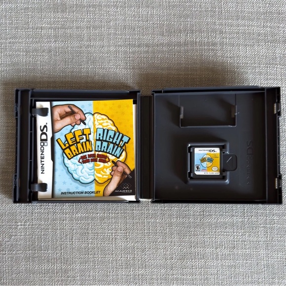 Left Brain Right Brain 2007 Nintendo DS Lite 3DS CIB Complete - Picture 3 of 6